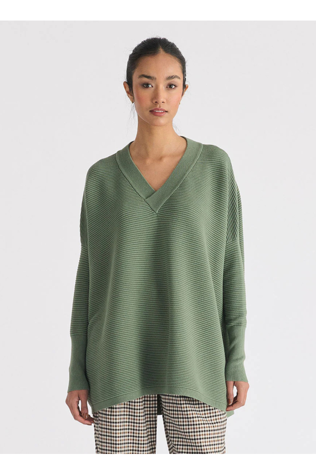 JERSEY CANALE CUELLO PICO VERDE